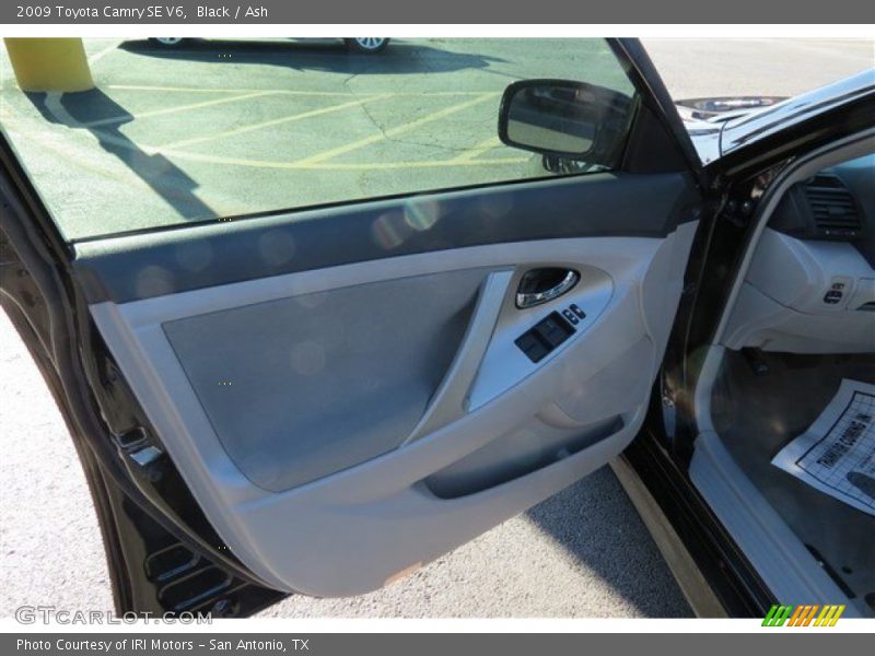 Black / Ash 2009 Toyota Camry SE V6