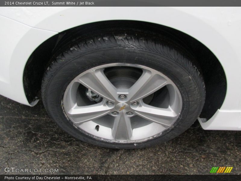 Summit White / Jet Black 2014 Chevrolet Cruze LT