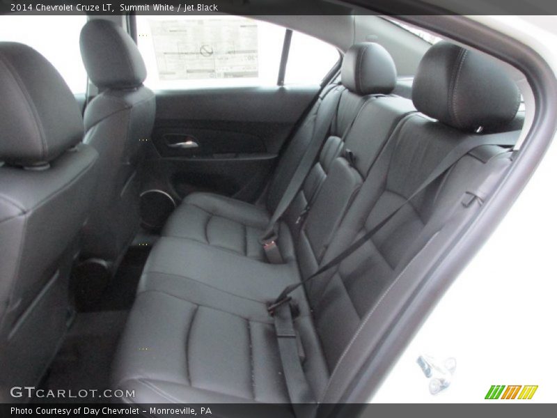 Summit White / Jet Black 2014 Chevrolet Cruze LT