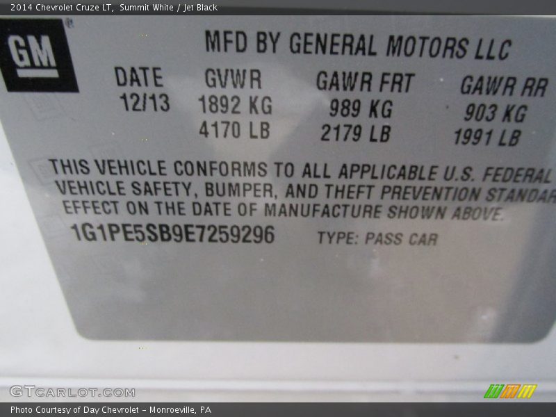 Summit White / Jet Black 2014 Chevrolet Cruze LT