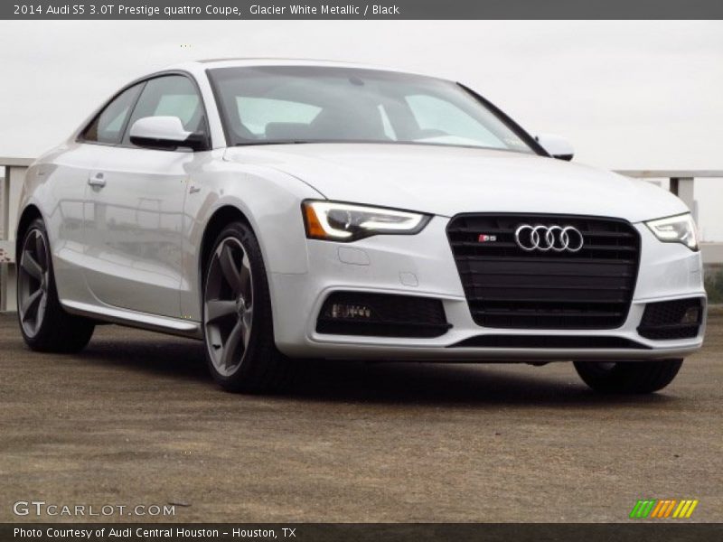 Front 3/4 View of 2014 S5 3.0T Prestige quattro Coupe