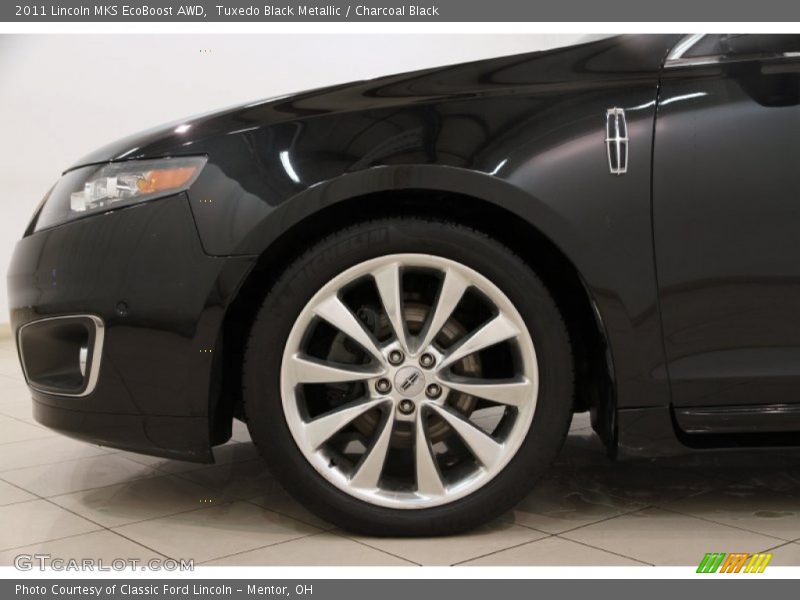 Tuxedo Black Metallic / Charcoal Black 2011 Lincoln MKS EcoBoost AWD