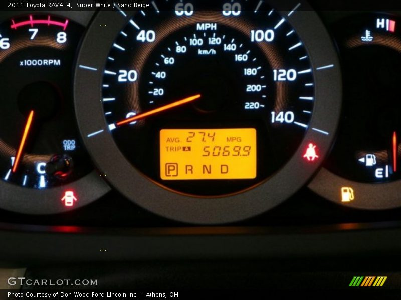 Super White / Sand Beige 2011 Toyota RAV4 I4