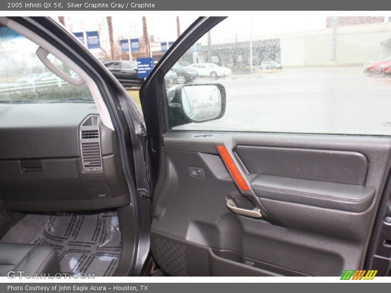 Silver Graphite Gray / Graphite 2005 Infiniti QX 56