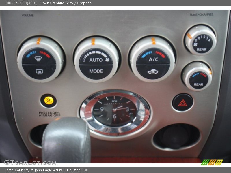 Silver Graphite Gray / Graphite 2005 Infiniti QX 56