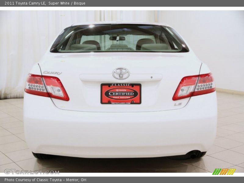 Super White / Bisque 2011 Toyota Camry LE