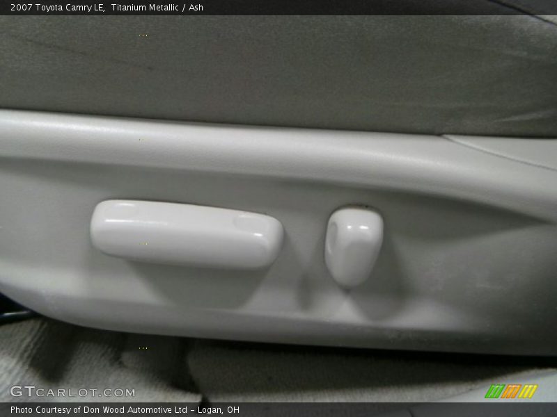 Titanium Metallic / Ash 2007 Toyota Camry LE