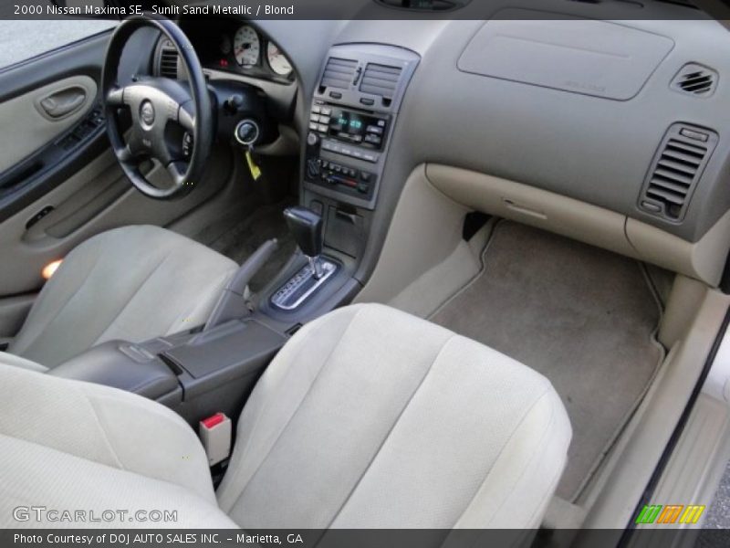 Sunlit Sand Metallic / Blond 2000 Nissan Maxima SE