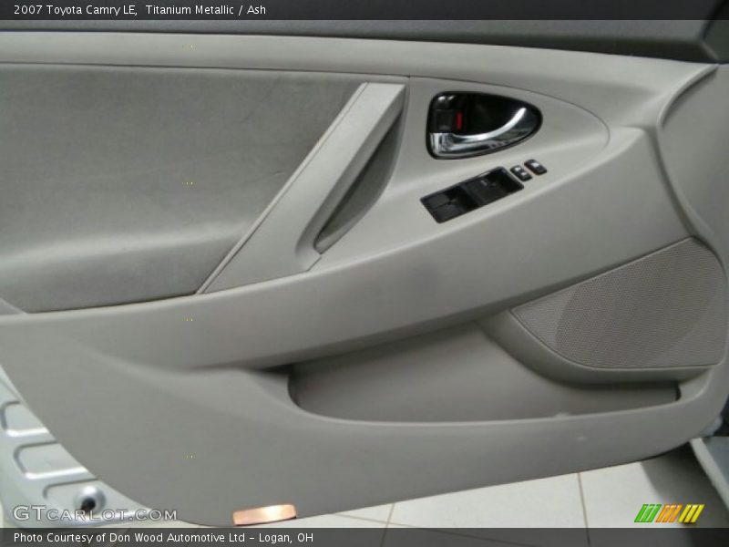 Titanium Metallic / Ash 2007 Toyota Camry LE