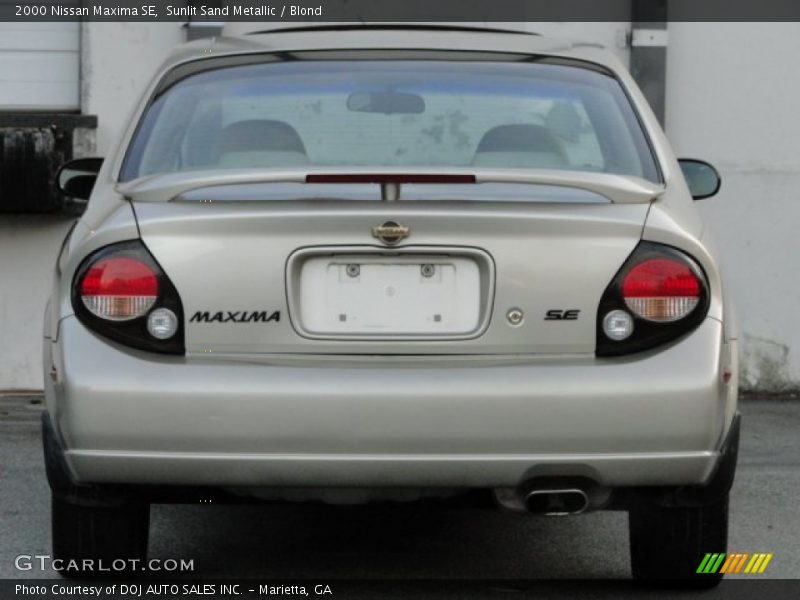 Sunlit Sand Metallic / Blond 2000 Nissan Maxima SE