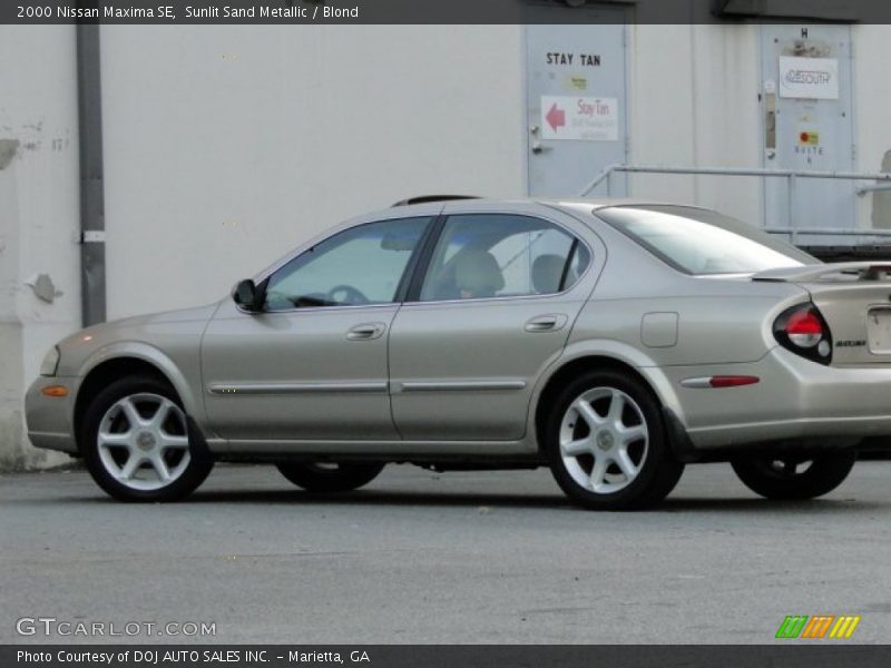 Sunlit Sand Metallic / Blond 2000 Nissan Maxima SE