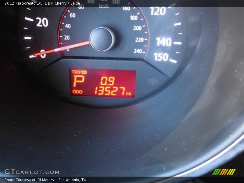 Dark Cherry / Beige 2012 Kia Sorento EX