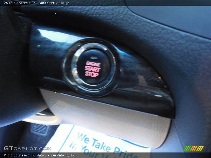 Dark Cherry / Beige 2012 Kia Sorento EX