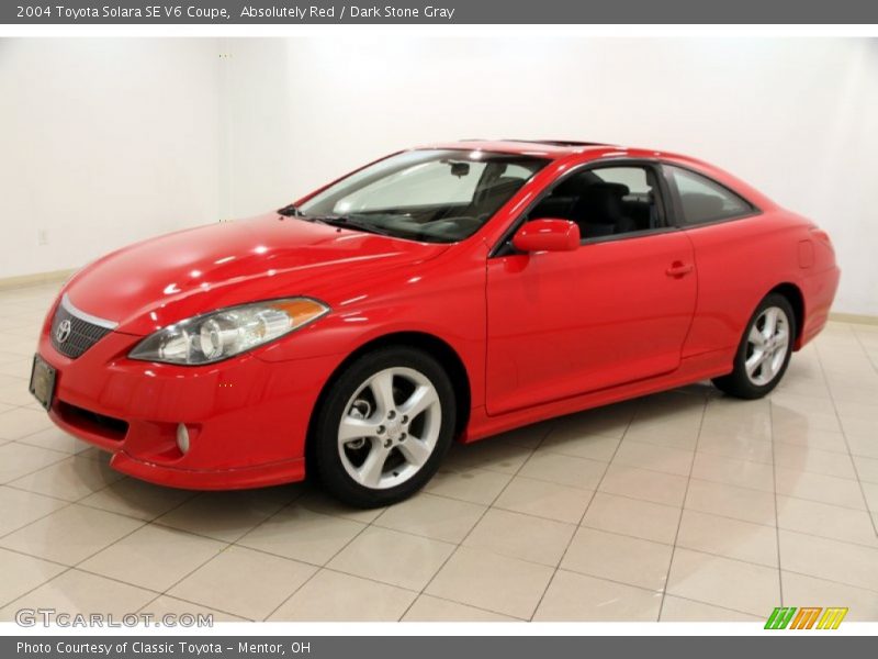 Front 3/4 View of 2004 Solara SE V6 Coupe