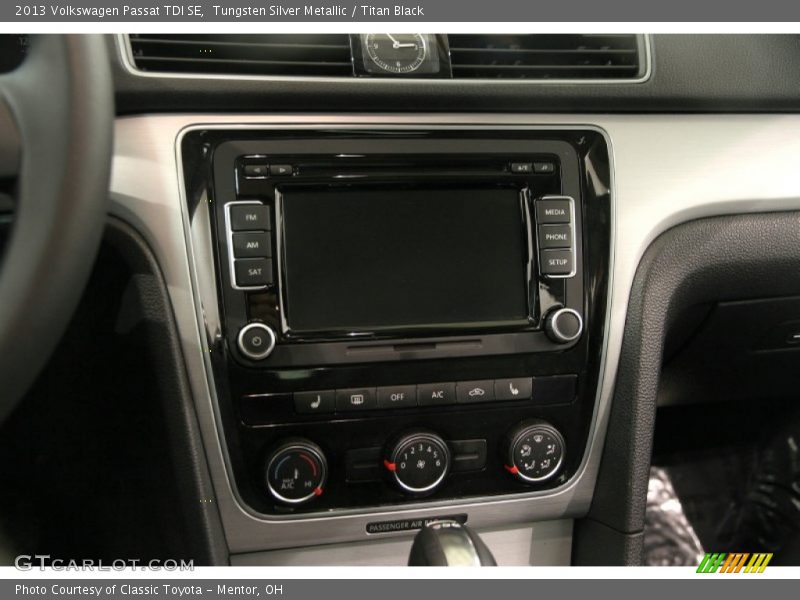 Tungsten Silver Metallic / Titan Black 2013 Volkswagen Passat TDI SE