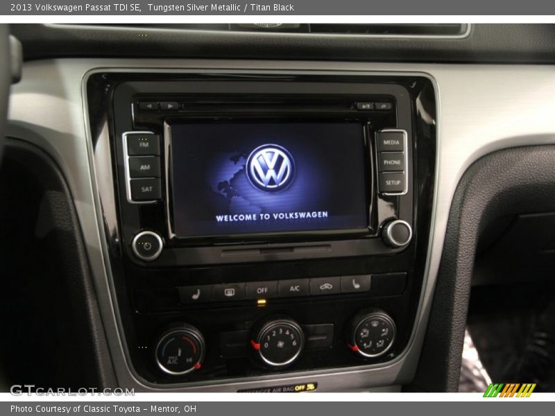Tungsten Silver Metallic / Titan Black 2013 Volkswagen Passat TDI SE