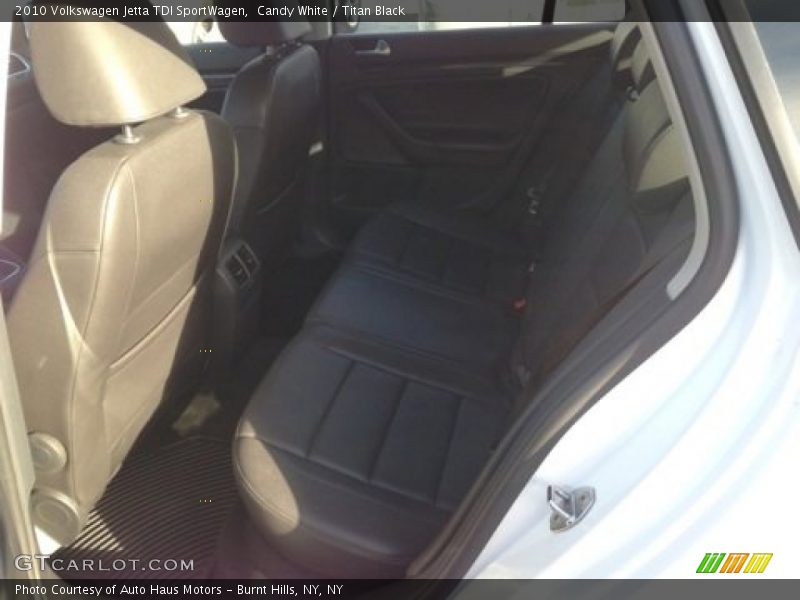 Candy White / Titan Black 2010 Volkswagen Jetta TDI SportWagen