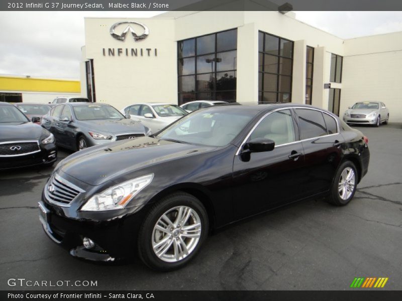 Front 3/4 View of 2012 G 37 Journey Sedan
