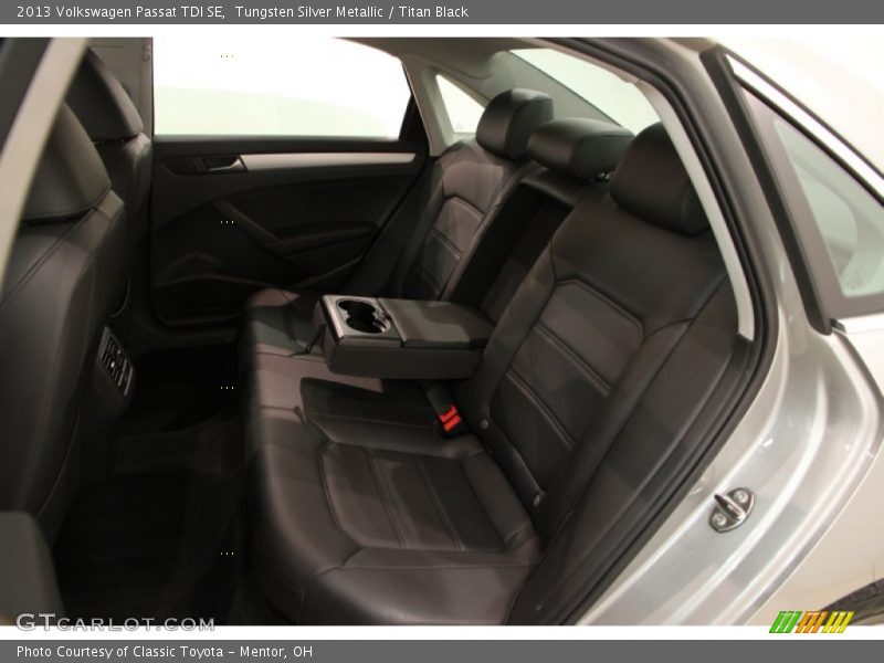 Tungsten Silver Metallic / Titan Black 2013 Volkswagen Passat TDI SE