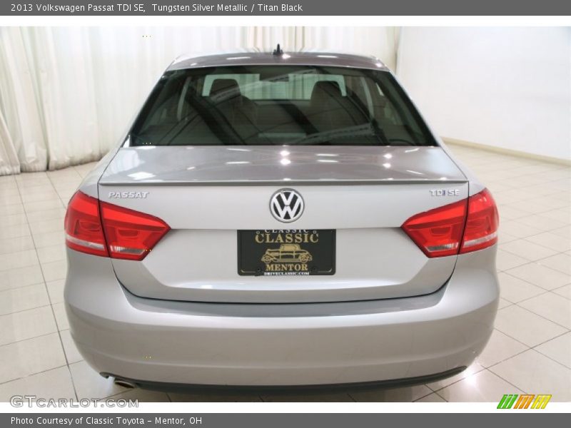 Tungsten Silver Metallic / Titan Black 2013 Volkswagen Passat TDI SE