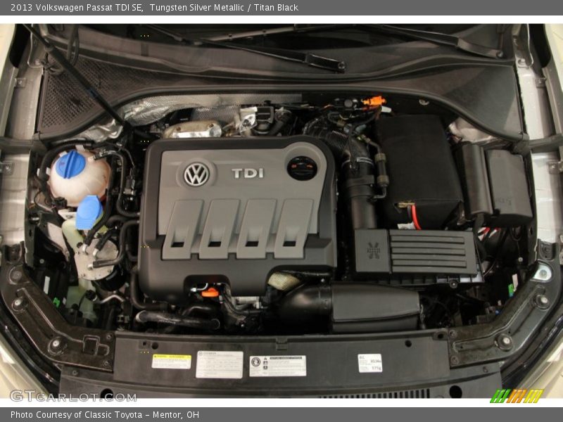 Tungsten Silver Metallic / Titan Black 2013 Volkswagen Passat TDI SE