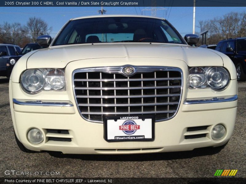 Cool Vanilla / Dark Slate Gray/Light Graystone 2005 Chrysler 300 C HEMI