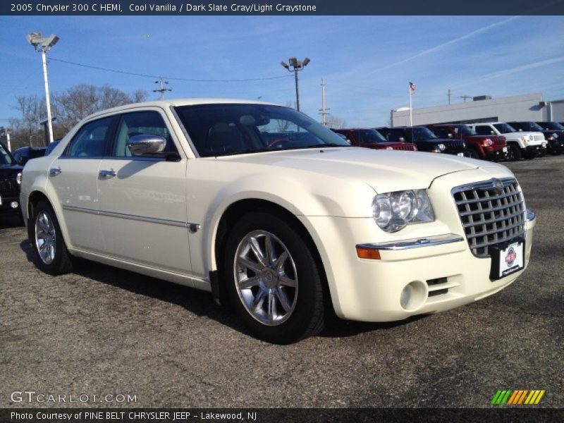 Cool Vanilla / Dark Slate Gray/Light Graystone 2005 Chrysler 300 C HEMI