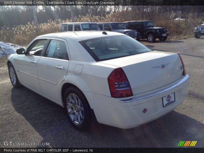 Cool Vanilla / Dark Slate Gray/Light Graystone 2005 Chrysler 300 C HEMI