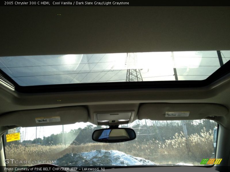 Cool Vanilla / Dark Slate Gray/Light Graystone 2005 Chrysler 300 C HEMI