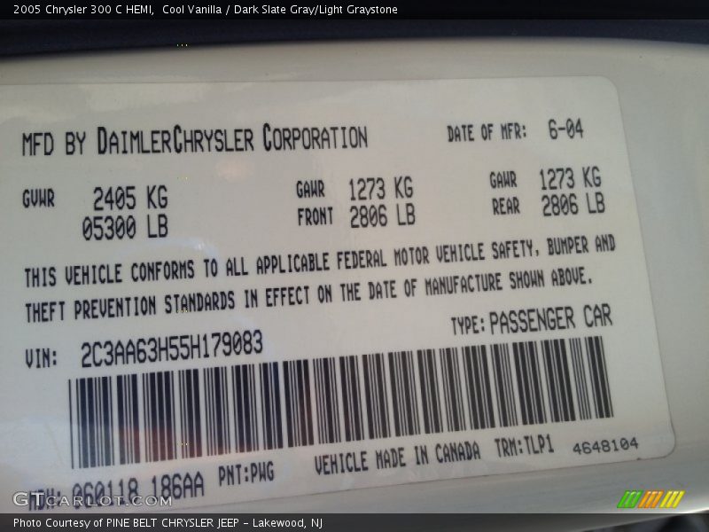 Cool Vanilla / Dark Slate Gray/Light Graystone 2005 Chrysler 300 C HEMI
