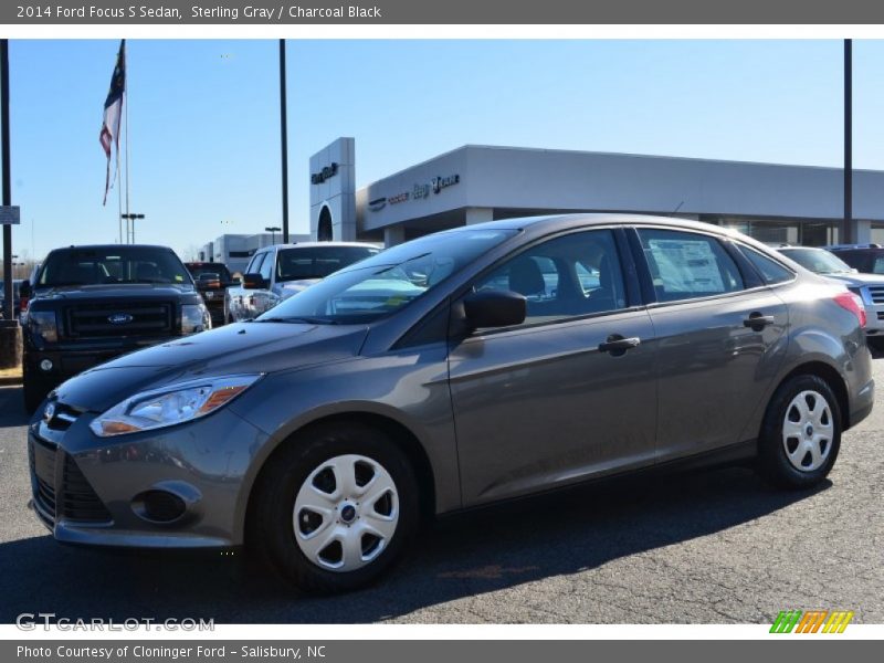 Sterling Gray / Charcoal Black 2014 Ford Focus S Sedan