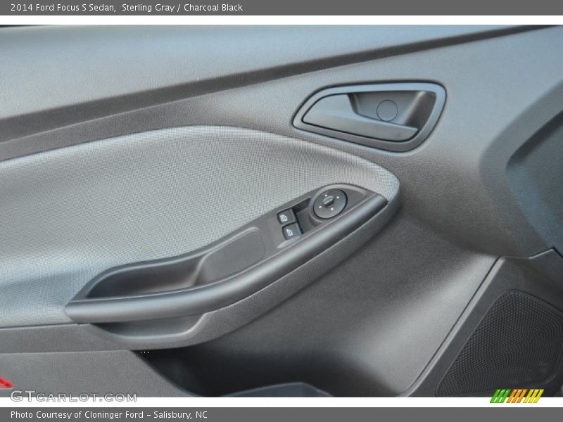 Sterling Gray / Charcoal Black 2014 Ford Focus S Sedan