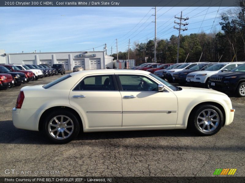  2010 300 C HEMI Cool Vanilla White