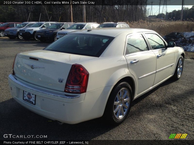 Cool Vanilla White / Dark Slate Gray 2010 Chrysler 300 C HEMI