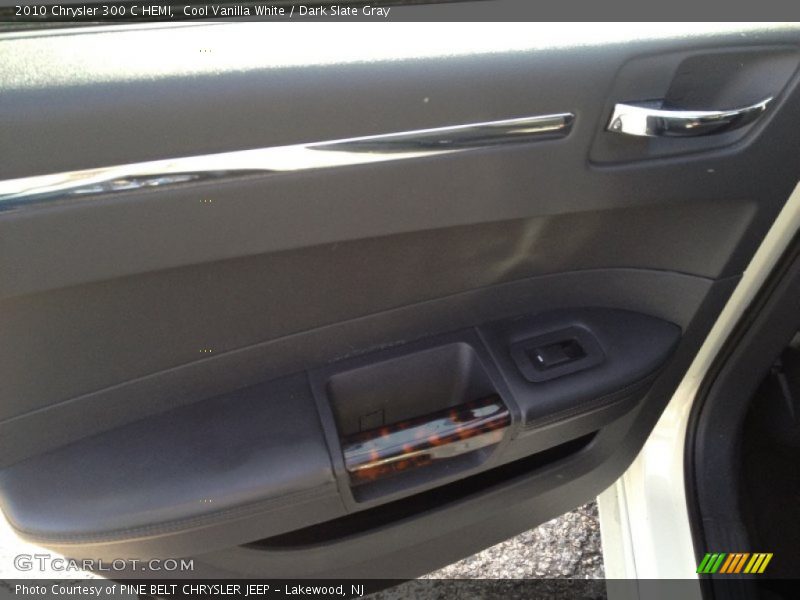 Cool Vanilla White / Dark Slate Gray 2010 Chrysler 300 C HEMI