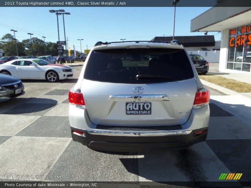 Classic Silver Metallic / Ash 2013 Toyota Highlander Limited 4WD