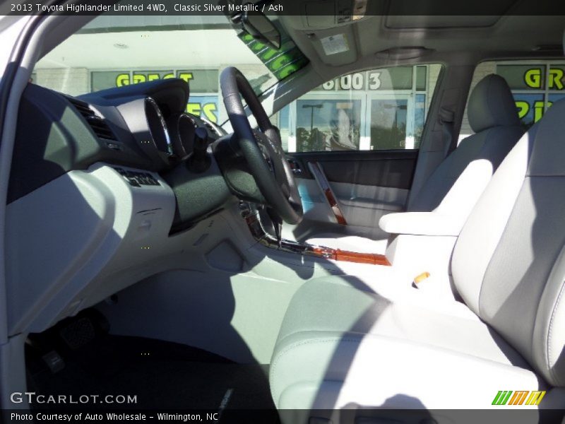 Classic Silver Metallic / Ash 2013 Toyota Highlander Limited 4WD