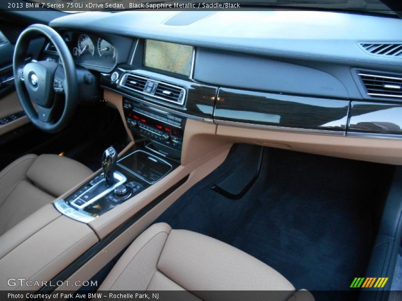 Dashboard of 2013 7 Series 750Li xDrive Sedan