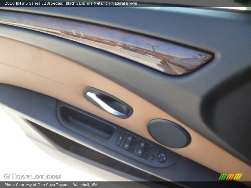 Black Sapphire Metallic / Natural Brown 2010 BMW 5 Series 528i Sedan