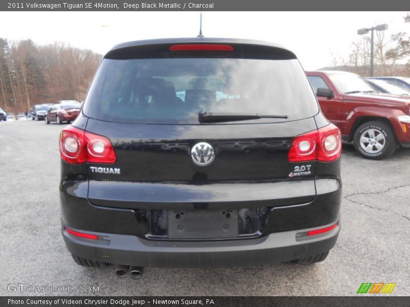 Deep Black Metallic / Charcoal 2011 Volkswagen Tiguan SE 4Motion