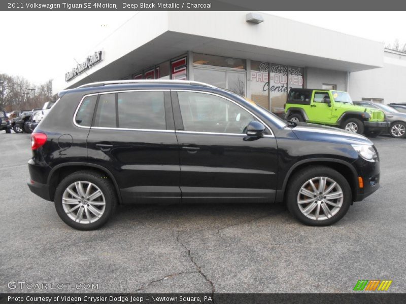 Deep Black Metallic / Charcoal 2011 Volkswagen Tiguan SE 4Motion