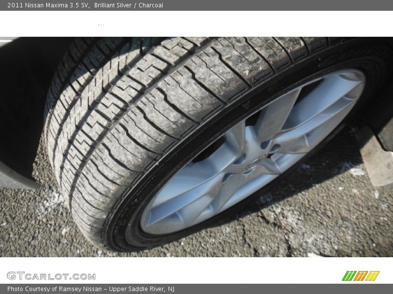 Brilliant Silver / Charcoal 2011 Nissan Maxima 3.5 SV