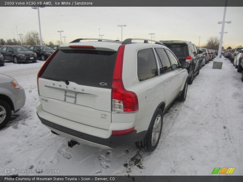 Ice White / Sandstone 2009 Volvo XC90 V8 AWD