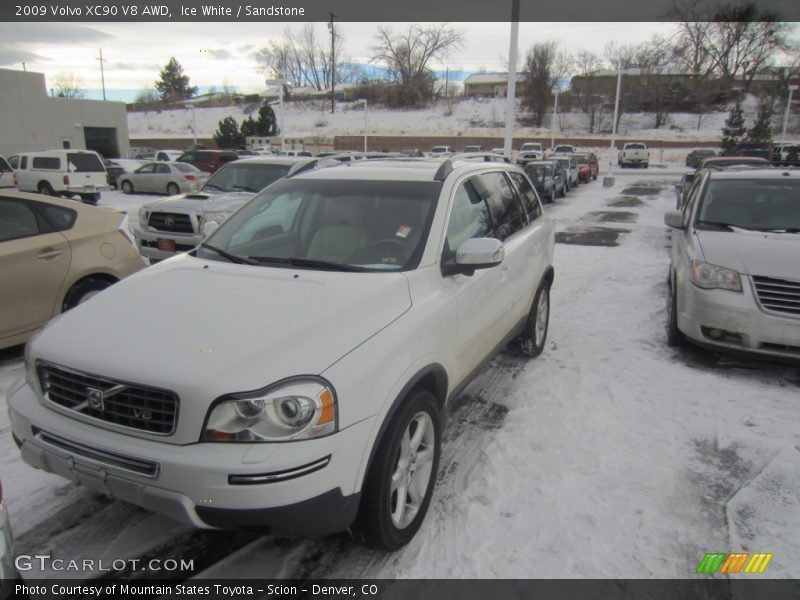 Ice White / Sandstone 2009 Volvo XC90 V8 AWD