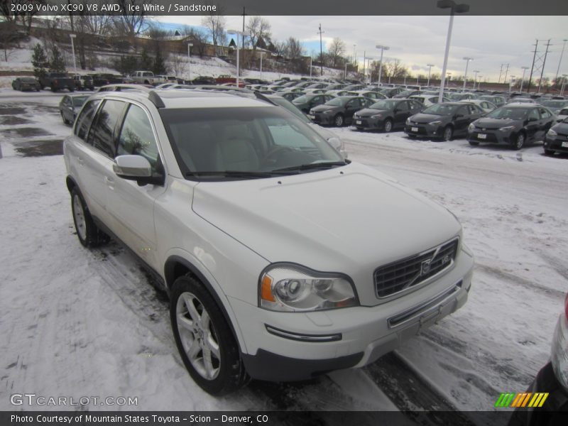 Front 3/4 View of 2009 XC90 V8 AWD
