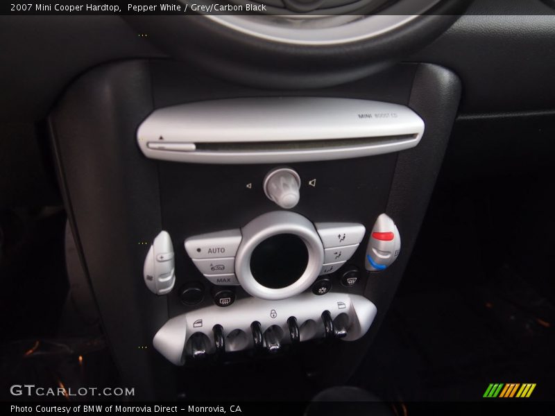 Pepper White / Grey/Carbon Black 2007 Mini Cooper Hardtop