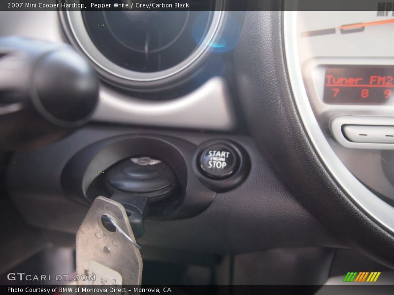Pepper White / Grey/Carbon Black 2007 Mini Cooper Hardtop