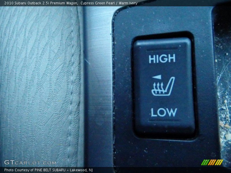 Cypress Green Pearl / Warm Ivory 2010 Subaru Outback 2.5i Premium Wagon