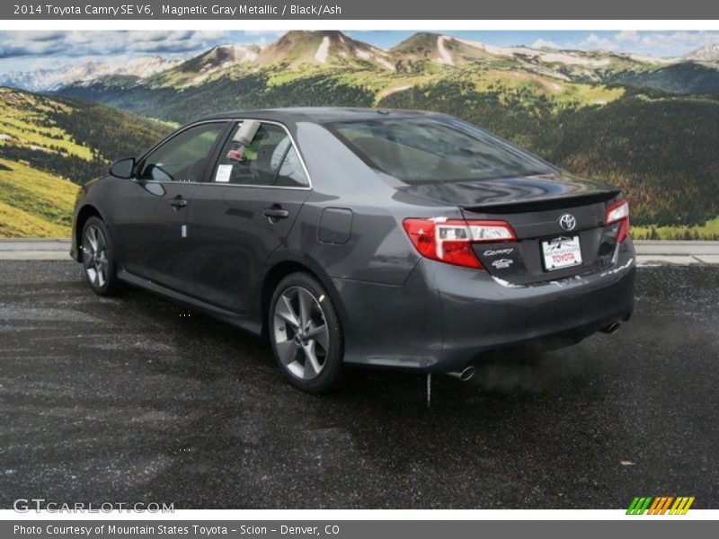 Magnetic Gray Metallic / Black/Ash 2014 Toyota Camry SE V6