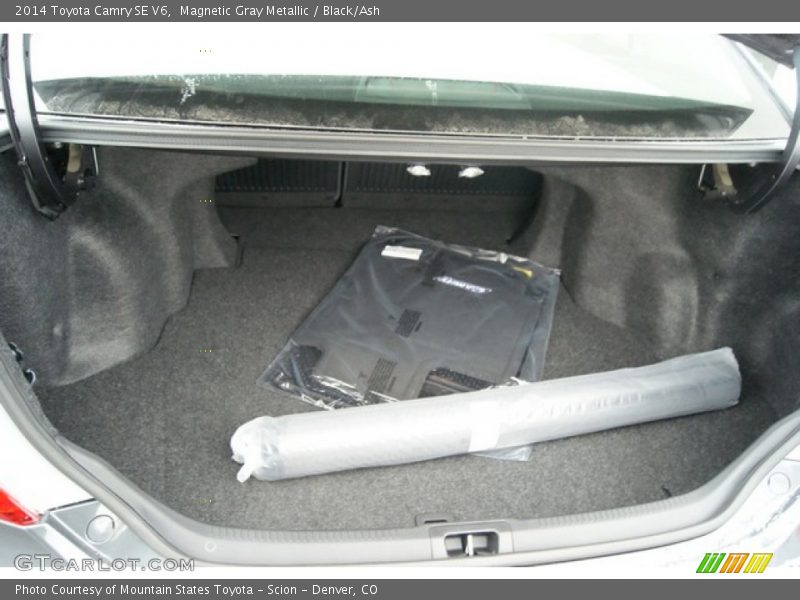 Magnetic Gray Metallic / Black/Ash 2014 Toyota Camry SE V6